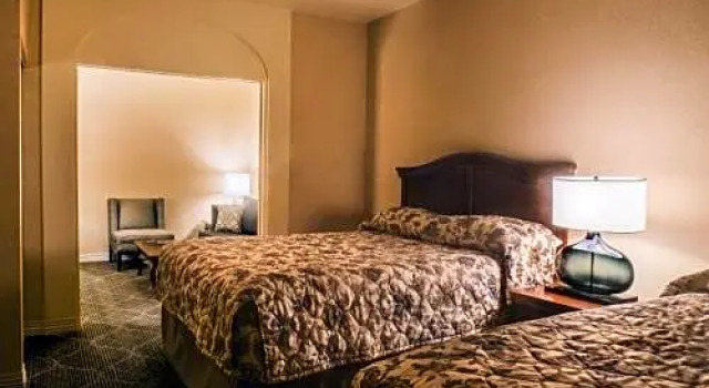 Четырёхместный номер Standard Inn on Barons Creek