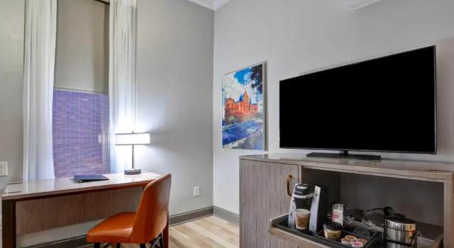 Номер Standard The Cincinnatian Curio Collection by Hilton