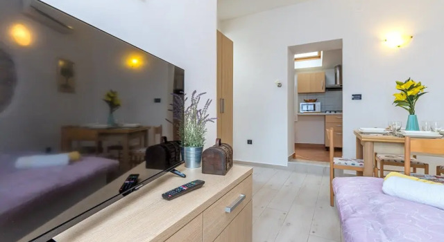 Lovely Apartment Milica 100mt From sea