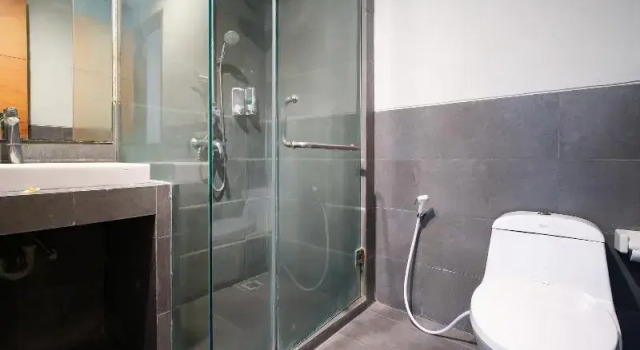 Номер Standard с видом на бассейн Kamini Legian Hotel