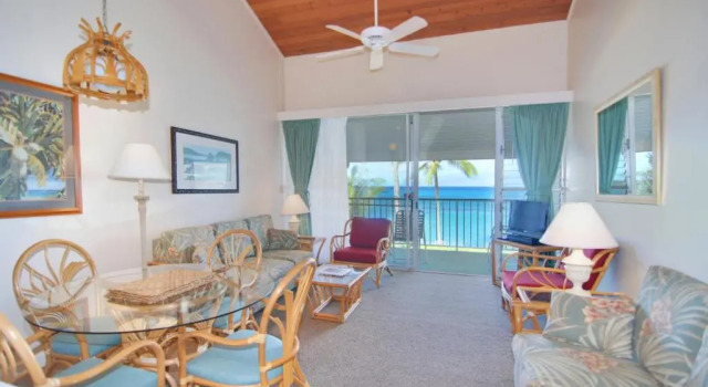 Апартаменты c 1 комнатой рядом с пляжем Napili Sunset Beach Front Resort