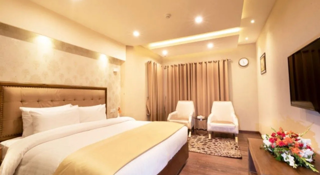 Hotel One Garden Town Lahore, Reservar Hotel Hotéis em Lahore com estacionamento, Estacionamento