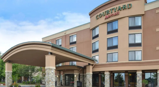Courtyard Pittsburgh Monroeville, Boek Hotel Hotels in Monroeville met parkeren, Parkeren