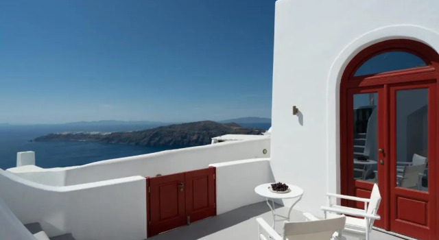 Serendipity Cliffside Villa & Suites