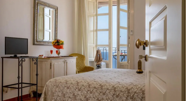 Двухместный номер Standard с балконом и с видом на море Hotel Bel Soggiorno