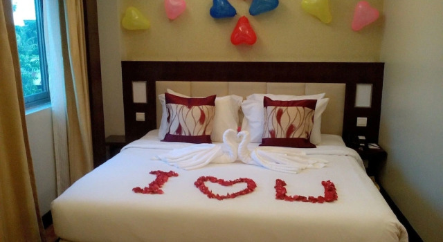 Люкс Royal Hotel Shwe Gone Daing