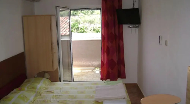 Apartments Tomi Sućuraj, Prenota Appartamento Sućuraj 