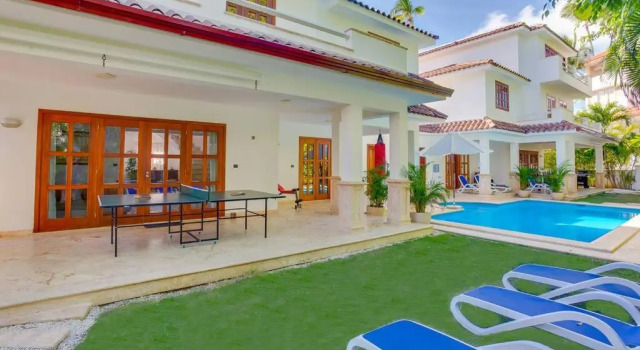 Punta Can 7BR Twin Villas walking to beach + FREE Bonus, Prenota Hotel Hotel a Punta Cana con piscina, Piscina
