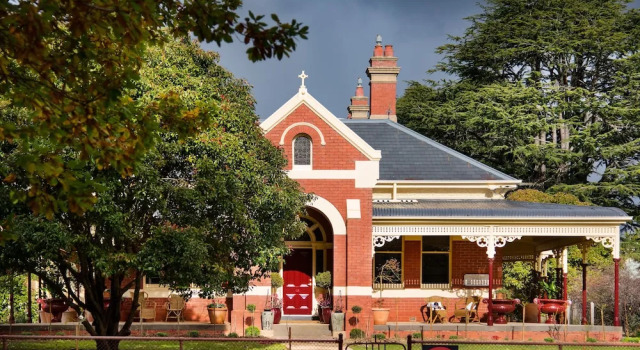 Maggies, Book Hotel Trentham Daylesford and the Macedon Ranges
