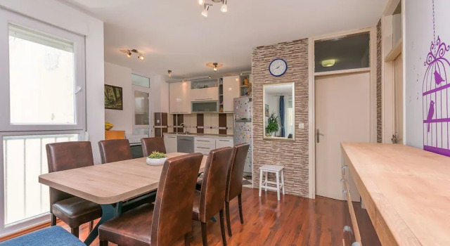 Apartment Priko, Book Lejlighed Hoteller i Split Region med parkering, Parkering