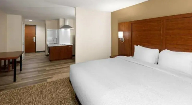Двухместный люкс Hawthorn Extended Stay by Wyndham College Station South