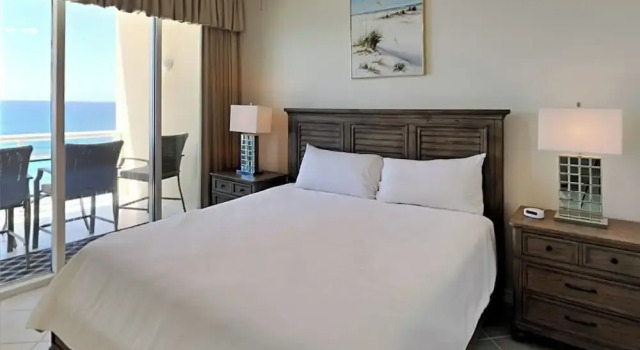 Emerald Isle #1707 by Southern Vacation Rentals, Rezerwuj Apartament Hotele w Panhandle Florida z parkingiem, Parking