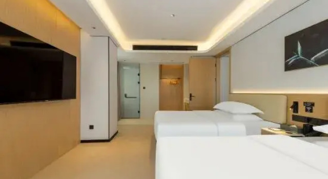 Люкс Business Merlinhod Hotel (Guangzhou Panyu Zhanglong Wanbo Center)