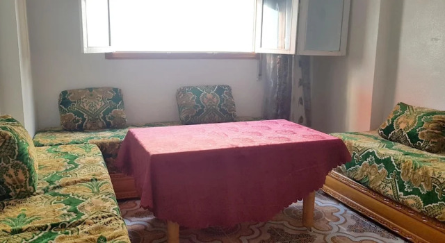 Apartment With 2 Bedrooms in Al Hoceïma - 800 m From the Beach, Rezerwuj Apartament Hotele w Tanger-Tetouan z parkingiem, Parking
