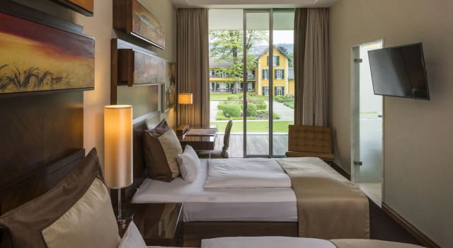 Номер Superior Falkensteiner Schlosshotel Velden   The Leading Hotels of the World