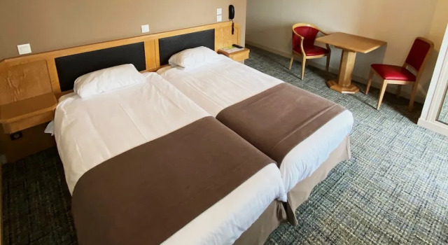 Двухместный номер Standard Hotel des Eaux