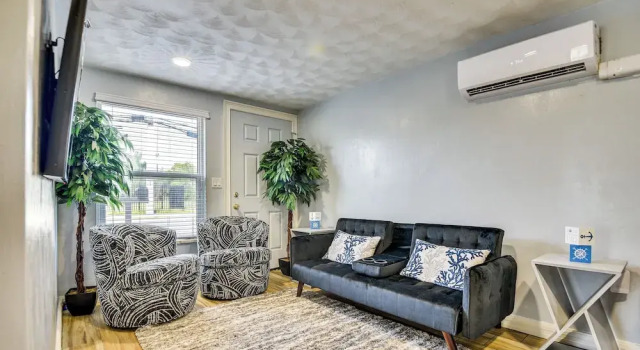 Daytona Beach Vacation Rental Apt - 2 Mi to Beach!, Buchen Sie Hotel Daytona Beach Shores Daytona Beach Area