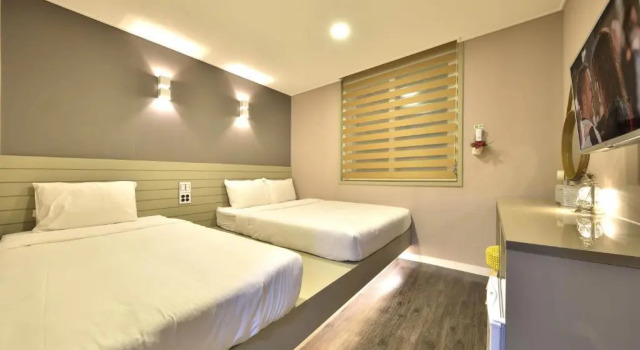 Трёхместный номер Standard With U Hotel & Guesthouse