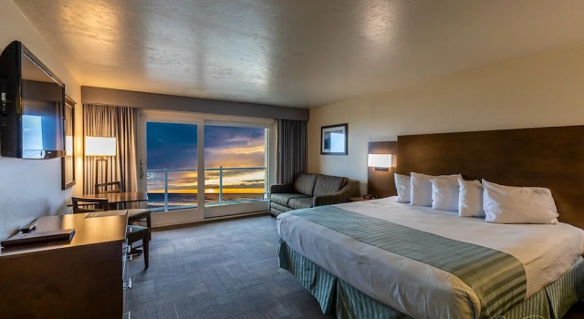 Двухместный номер Standard oceanfront Driftwood Shores Resort