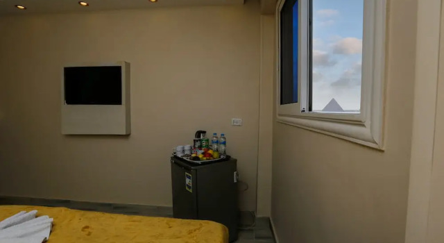 Трёхместный номер Standard Venus Pyramids Inn