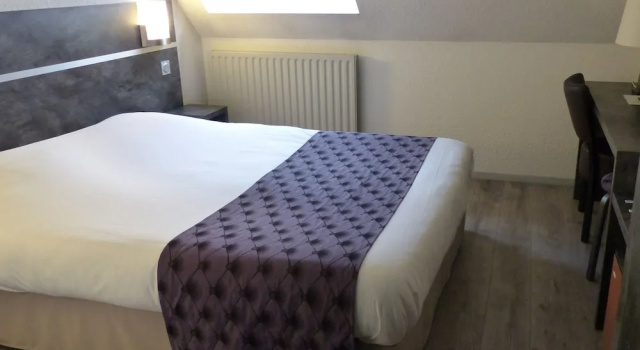 Трёхместный номер Standard The Originals City, Hôtel Castel Burgond, Dijon Ouest