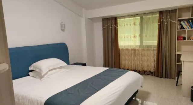 Люкс Premium с 3 комнатами Lixinyuan Homestay