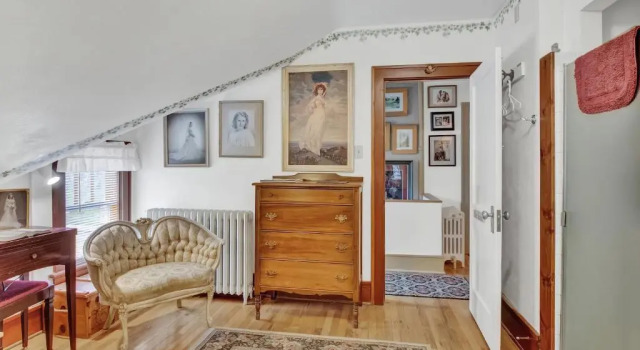 Robins Nest Bed & Breakfast