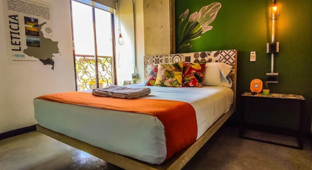 Двухместный номер Deluxe с видом на сад Los Patios Hostel Medellin