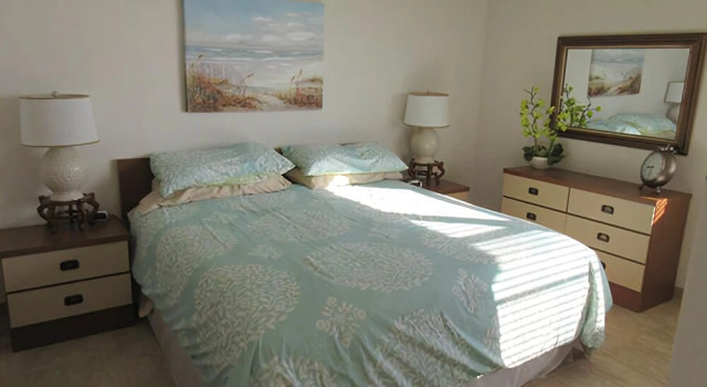 Estero Beach and Tennis 701A by RedAwning, Забронировать Отель Отели Истеро с парковкой, Парковка