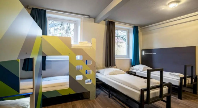 Кровать в общем номере a&o Hamburg Reeperbahn