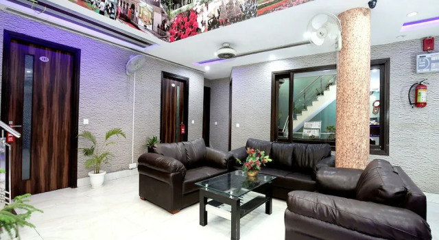OYO 2107 Hotel Akash Continental