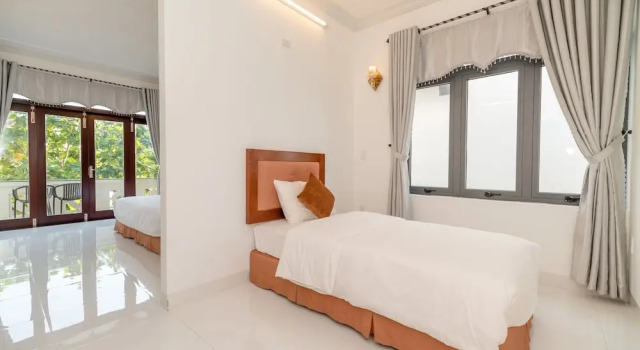 Трёхместный номер Deluxe c 1 комнатой с видом на город Hanh Nhung Villa