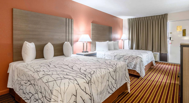 Четырёхместный номер Standard Americas Best Value Inn Heflin