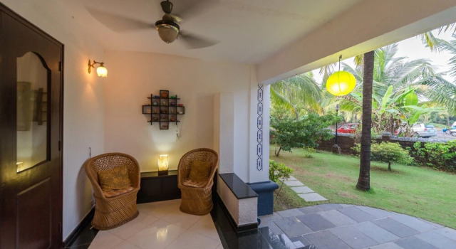 V Resorts Arpora Goa, Забронировать Отель Арпора Северный Гоа, рядом с Club Cubana