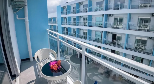 Двухместный номер Deluxe с видом на бассейн Bohol Dolphin Bay Resort