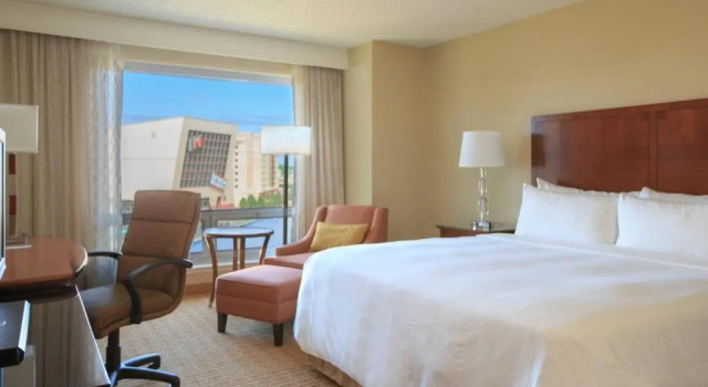 Номер Standard с видом на озеро Gaithersburg Marriott Washingtonian Center