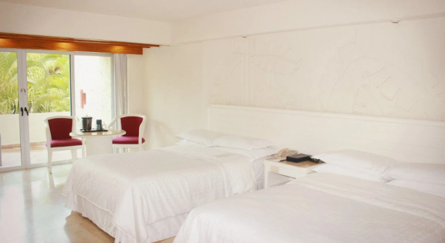 The Club at Sheraton Buganvilias, Book Hotel Hotels in Jalisco with a Pool, Swimming Pool