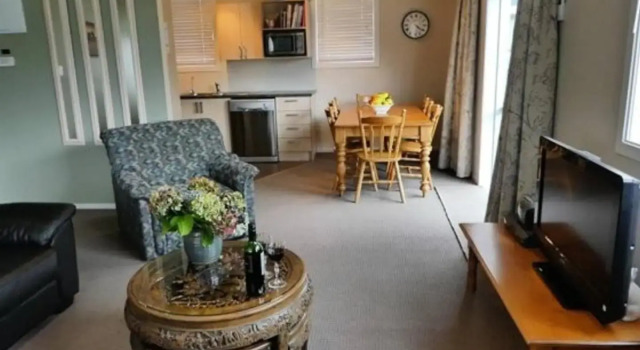 Walnut Cottage, Turangi/Tongariro, Rezerwuj Hotel Turangi 
