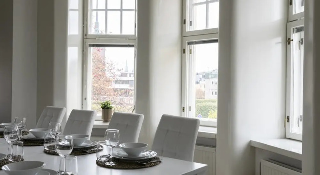 Grand luminous 150m2 2BR aptmnt in Eira, Забронировать Апартаменты/квартира Хельсинки Большой Хельсинки, рядом с Парк Эспланады