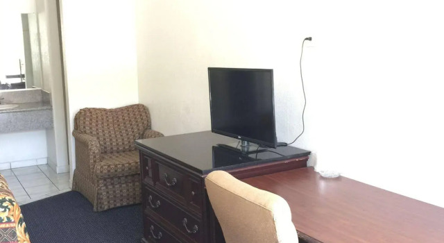 Budget Inn