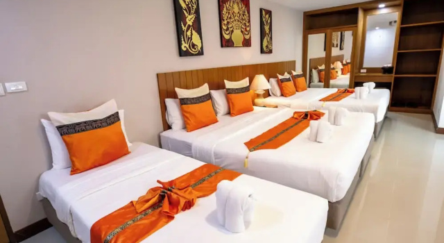 Семейный номер Deluxe с балконом Huen Jao Ban Hotel