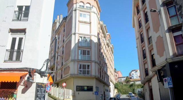 Apartamento céntrico, parking y wifi gratis, Забронировать Апартаменты/квартира Апартаменты Сантандера, рядом с Музей доисторической эпохи и археологии провинции Кантабрия, Апартаменты/квартира