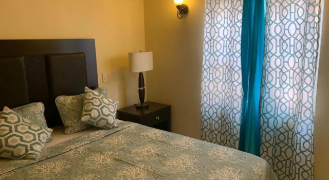 Номер Classic Connies Comfort Suites