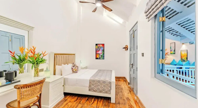 Двухместный номер Deluxe с балконом Small House Boutique Guest House