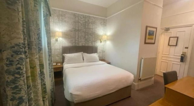 Reigate Manor