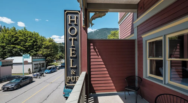 Двухместный номер Standard с видом на горы Kaslo Hotel