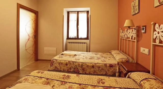 Двухместный номер Standard Hostal Orialde