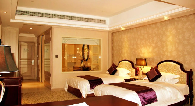 Yutong International Hotel, Rezervovat Hotel Hotely v Guangdong s bazénem, Bazén