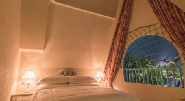 Трёхместный люкс Elves Castle Fairy Tale Family Hotel