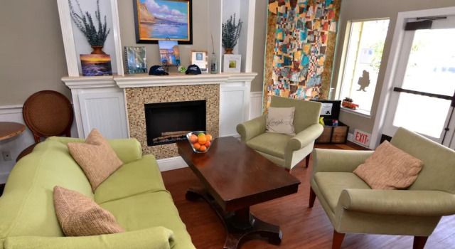 On the Beach Bed and Breakfast, Забронировать Отель «постель и завтрак» Каюкос San Luis Obispo County
